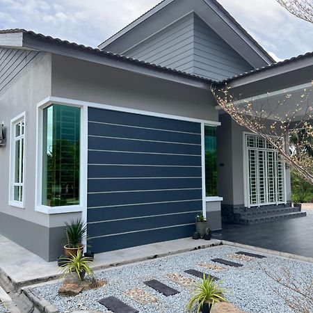Majestic Homestay - Pasir Puteh Kültér fotó